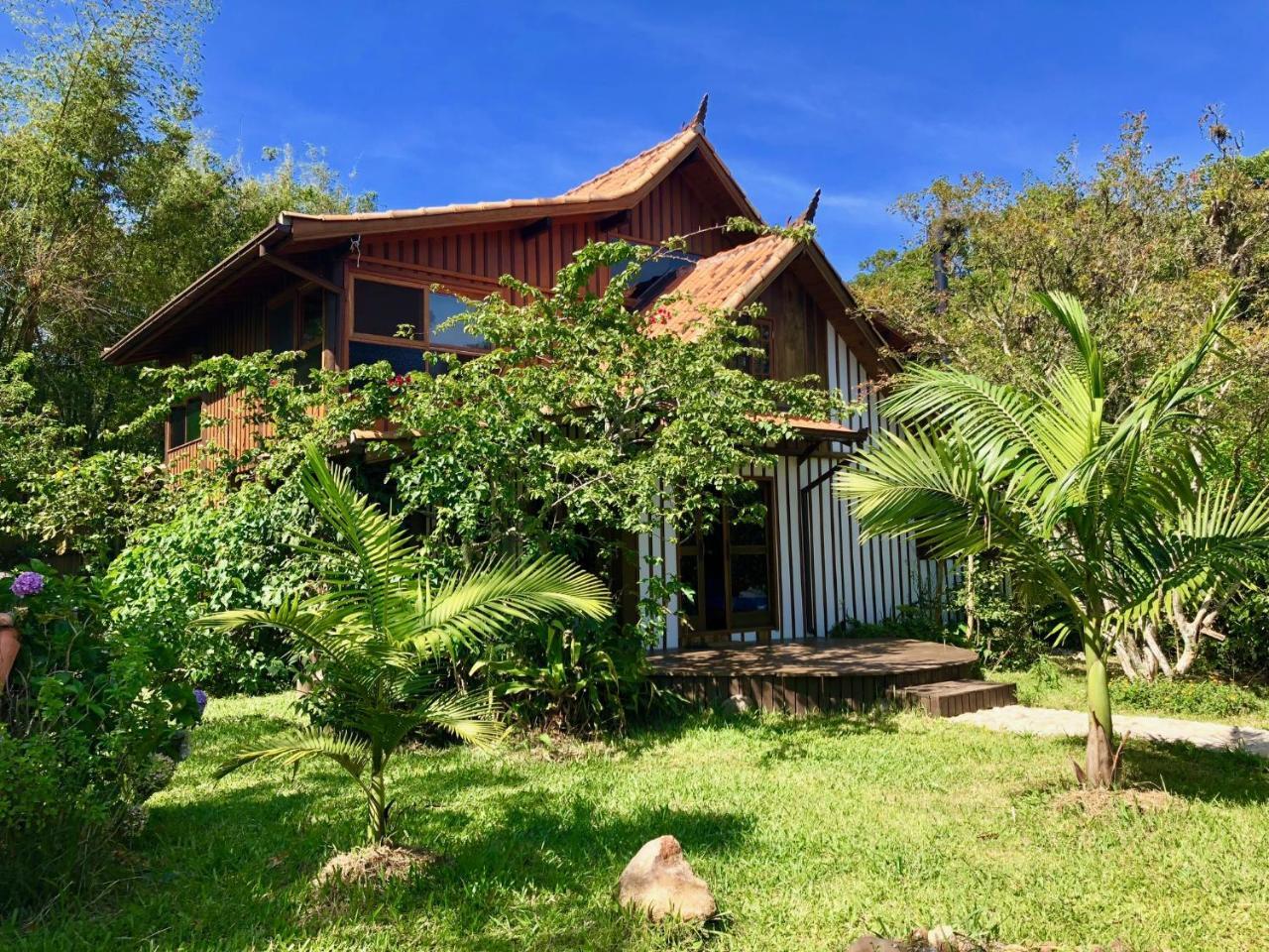 Casa Da Floresta Guest house Guarda do Embau